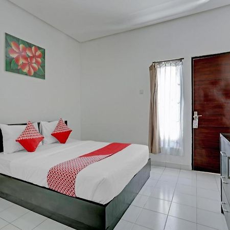 Oyo 90456 Moh Yamin Residence Balian Exterior photo